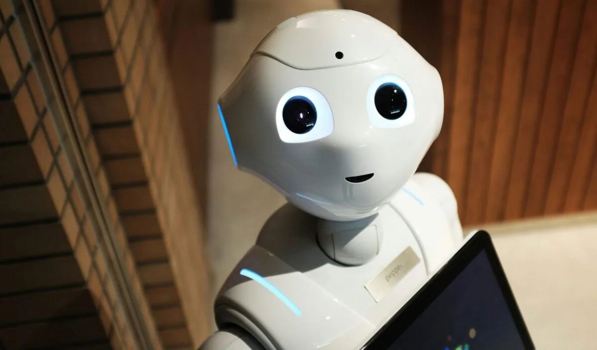 AI service robot for voice interaction and building navigation