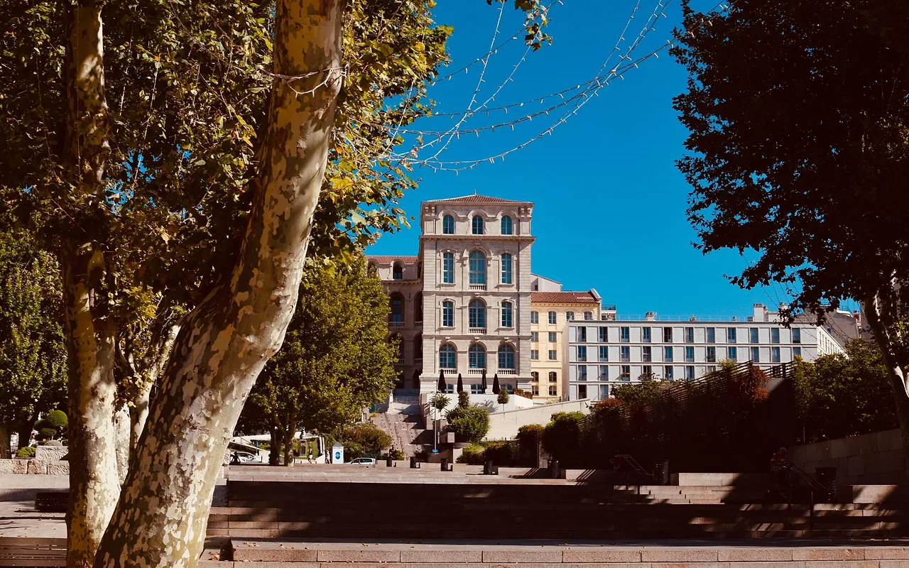 University campus buildings monitored through an energy management platform