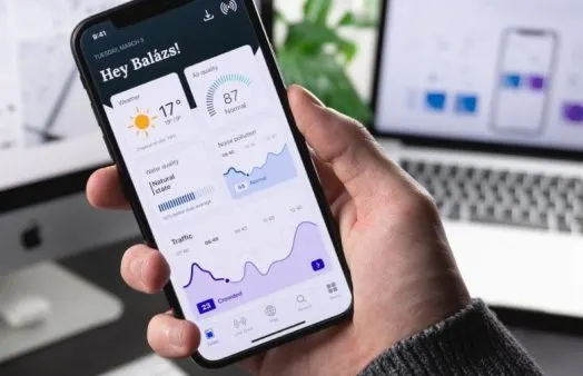 Mobile service workflow for voice record and task updates
